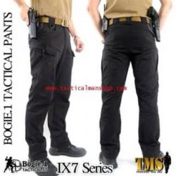 New.กางเกงยุทธวิธี แบบผ้าขาวยาว สินค้ายอดนิยมในอเมริกา ใส่ได้ทั้งงานปฏิบัติภารกิจและกิจกรรมเอาท์ดอร์ต่างๆ มีกระเป๋าใส่อุปกรณ์หลายจุด สามารถซื้อสนับเข่าใส่เองเพิ่มเติมได้ เพราะมีช่องสนับเข่ามาให้ าผลิตจากผ้าคอตต้อนผสมผ้าสเปนเด็กซ์ ยืดหยุ่นดี กระชับตัว ไม่ร