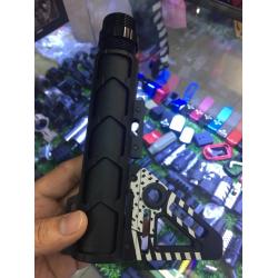 ดอท Trijicon SRS คุณสมบัติ : ตัวเป้ามีไฟสีแดง ทำงานด้วยระบบ Solar cell ขาจับราง20mm.แบบปลดไว อุปกรณ์ภายในกล่อง ตัวสโคป ฝาครอบตัดแสง ผ้าเช็ดเลนส์