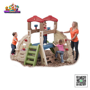 ปีนป่ายหน้าผาพร้อมกระดานลื่น