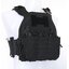 New. เสื้อเกราะ Universal Vest ( Universal Vest ) ♣ ผลิตจากผ้า Nylon 1000D เกรดคุณภาพ ♣ ติดตั้งชุดปลดไว 3 จุด ใช้งานสะดวก ♣ สายโอบข้างยางยืด มีช่องใส่แม็ก 5.56, วิทยุสื่อสาร หรืออุปกรณ์อื่นๆ ได้ รวม 6 ช่อง ♣ มาพร้อมกับซองแม็กกา