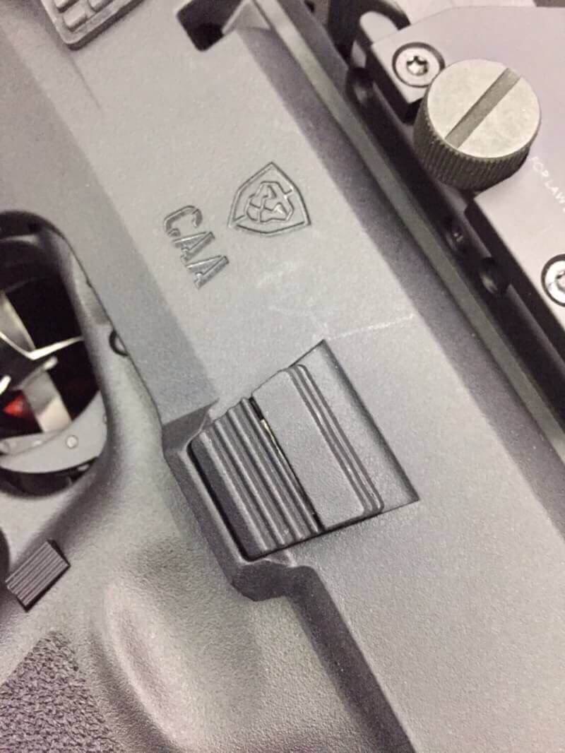 New.ไมโครโรนิของเเท้ ชุด advance kit มีไฟฉาย เเละ กล่องโพลิเมอร์ สำหรับ ปืนสั้น GLOCK 19 , 23 , 25 , 32 ราคาพิเศษ
