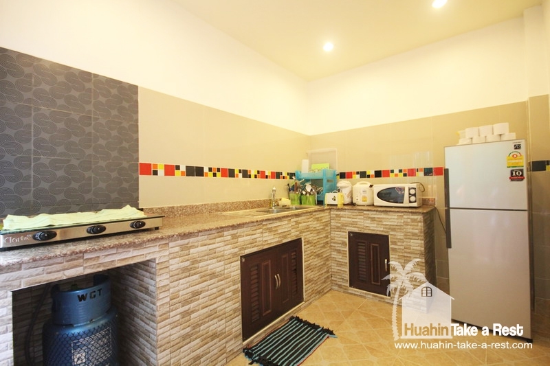 HR 5008 บ้านสุวรรณ 2 โต๊ะพูล คาราโอเกะ + ไฟเทค