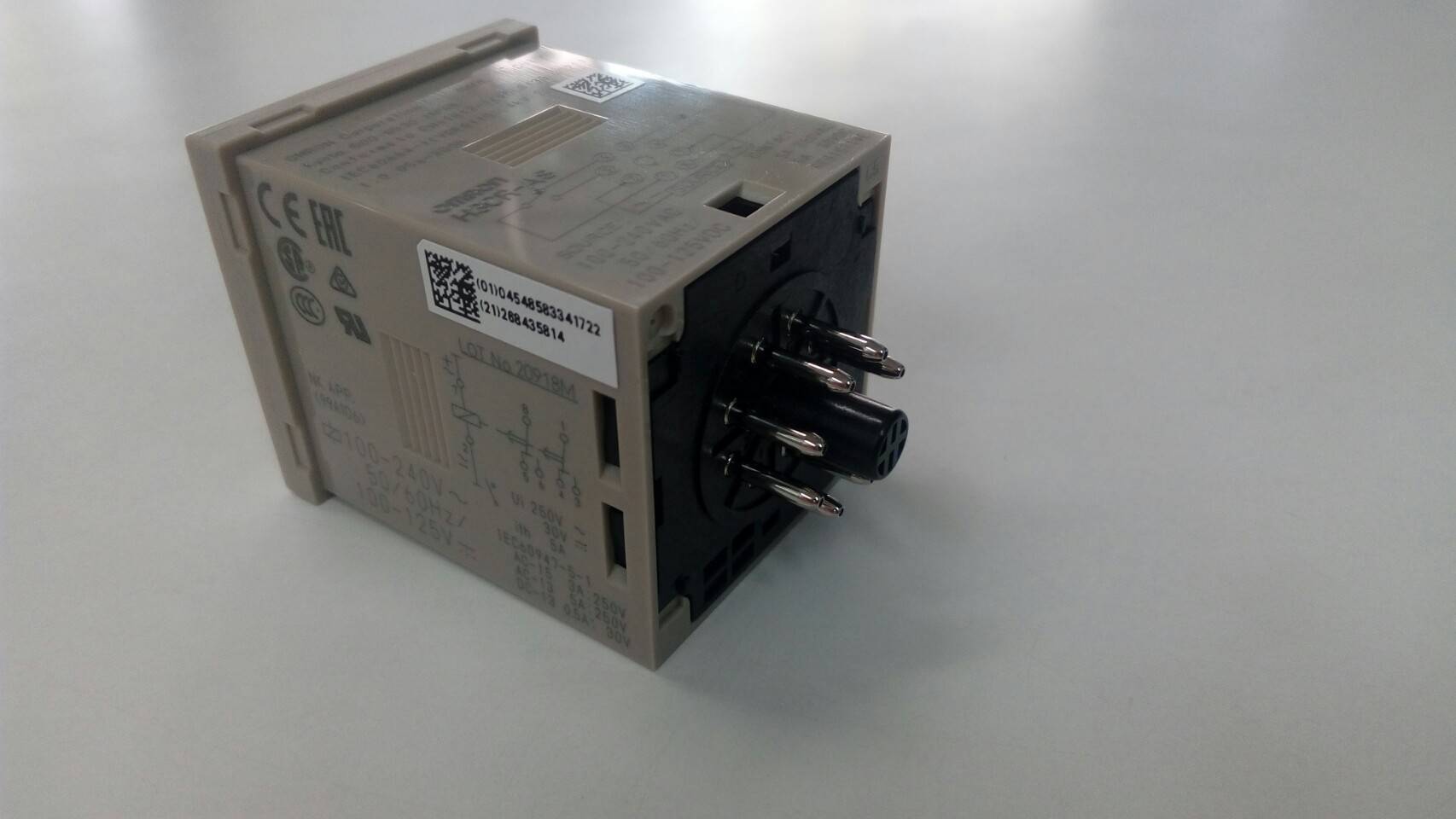 TIMER ไทม์เมอร์ OMRON ของแท้ H3CR-A8 220VAC