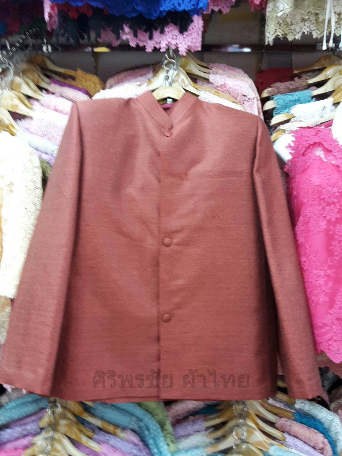 เสื้อสูทชายคอพระราชทานผ้าไหมอิตาลีสีแดงเลือดนก สูทผ้าไทยชายสีแดงเลือดนก สูทผ้าไหมชายสีแดงเลือดนก