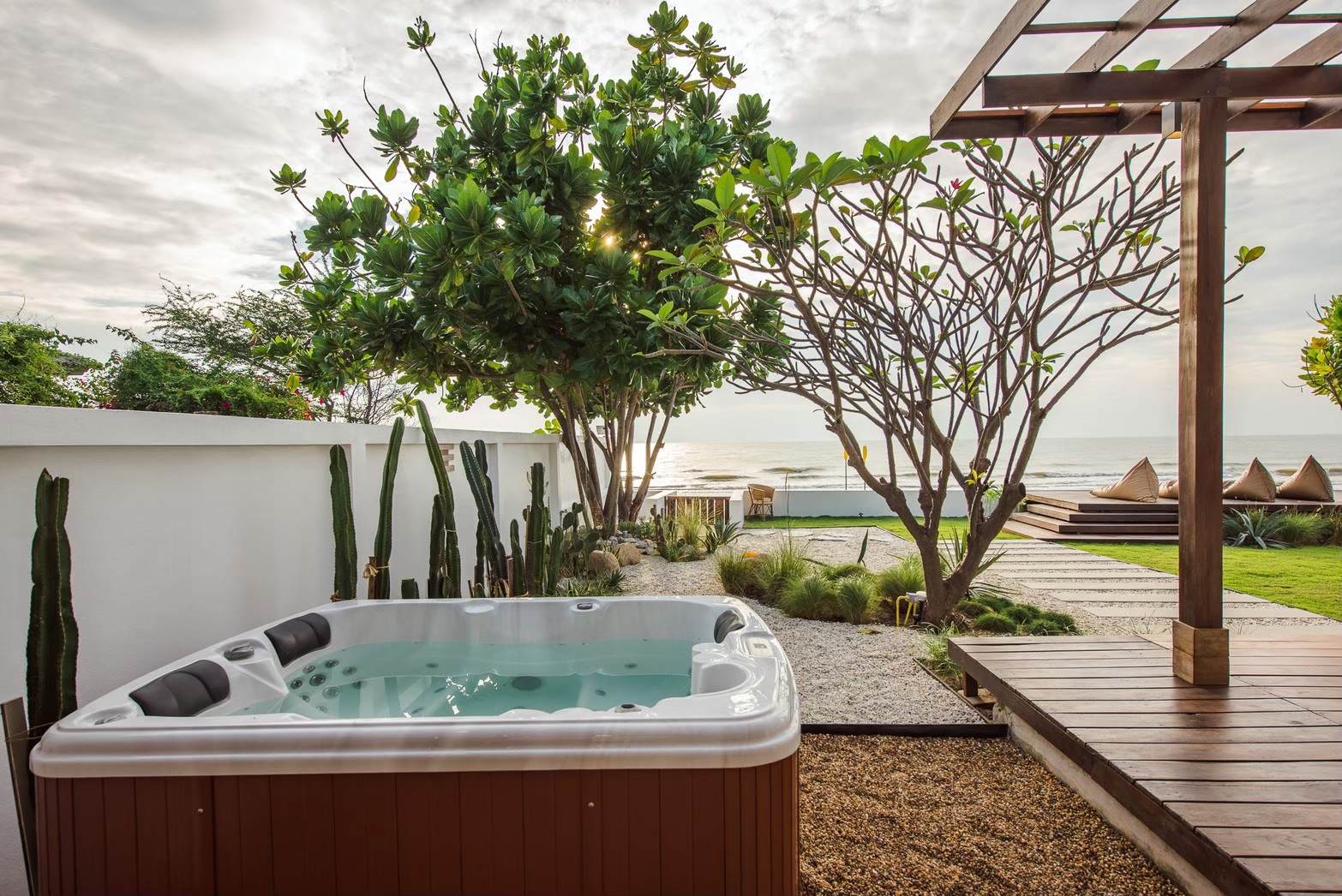 HR15003 บ้านพักชะอำ The Coastal Beach Villa