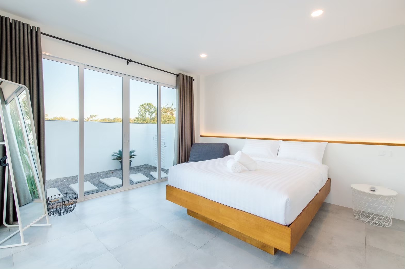 HR15052 บ้านพักใกล้ทะเล The Cube Villa Cha Am