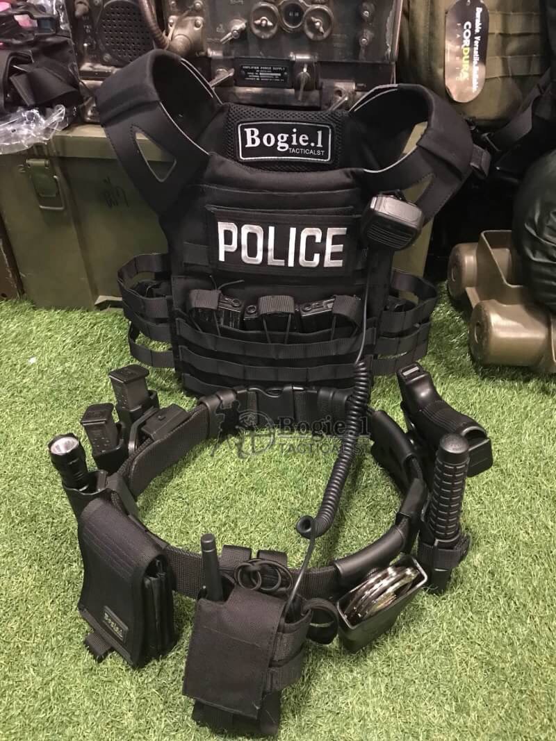 New.อุปกรณ์ยุทธวิธี ✔️เสื้อเกราะยุทธวิธี 1,500 ✔️ซองปืนพกนอก SIG P320sp / GLOCK ✔️เข็มขัดสนาม 500 ✔️ซองแม๊กเดี่ยว 750 / คู่950 ✔️ซองกุญแจมือ 850 / กุญแจ 650 ✔️ดิ้วแท้ ESP100%รับประกัน 1ปี 2500 ✔️ซองโทรศัพท์