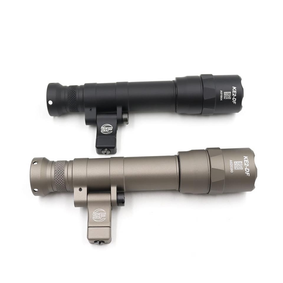 New.ไฟฉายติดปืน M4