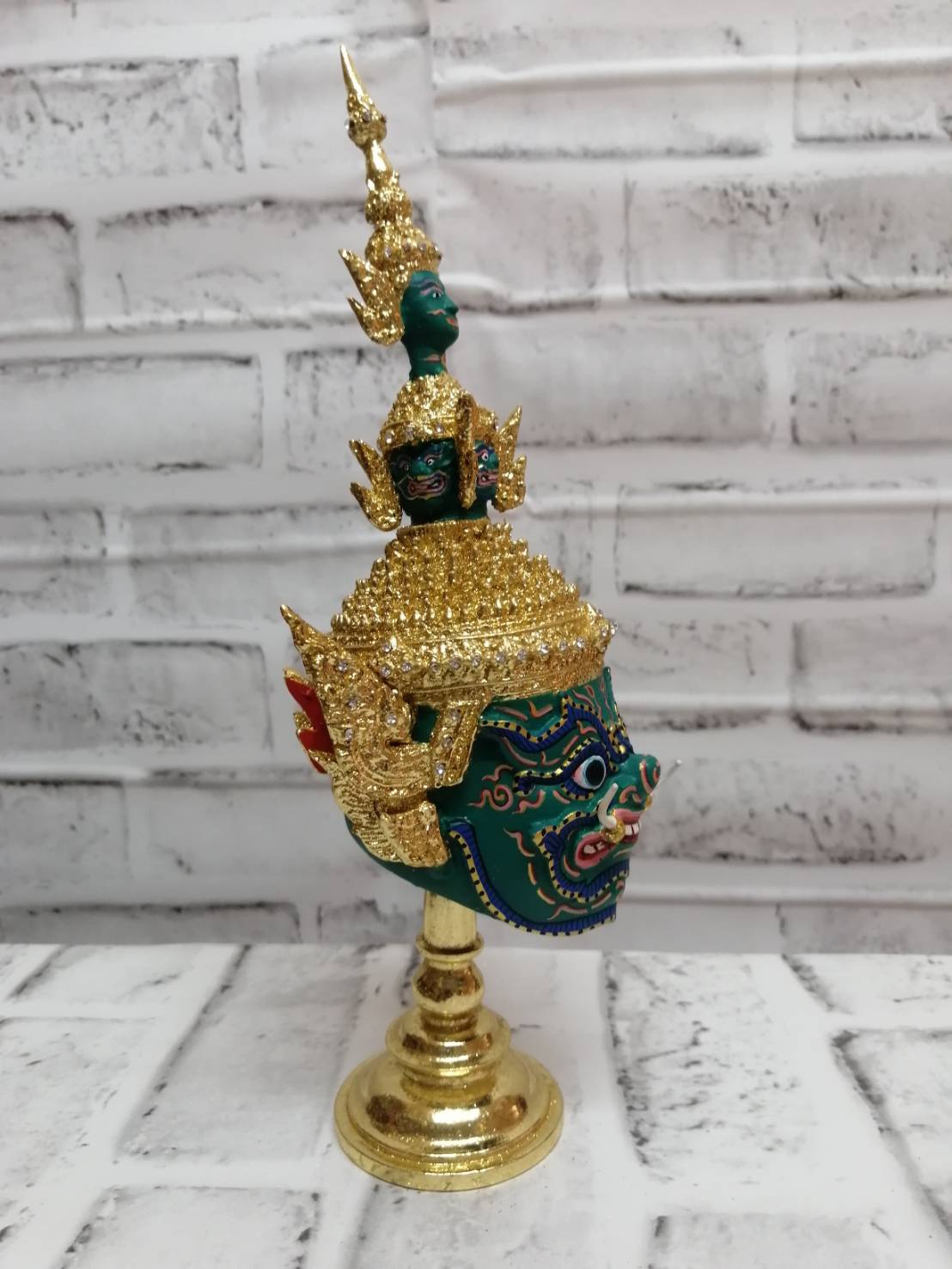 ทศกัณฐ์ ขนาดกลาง เกรดพรีเมี่ยมประดับเพชร พร้อมฐานปิดทอง