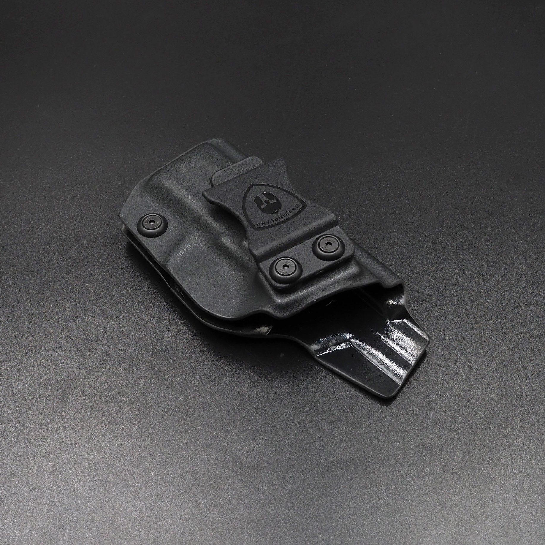 New. ซองปืนพกใน Kydex Sig Sauer P365 ( Warriorland ) (Serie B) IWB Kydex Holster (Serie B) Warriorland 🍁ใช้สำหรับรุ่น Sig Sauer P365 🍁ตัวซองผลิตจากแผ่น Kydex คุณภาพดี 🍁ทำความสะอาดได้ง่าย ล้างคราบสกปรกออกง่าย 🍁คงรูป ไม่หดหรื