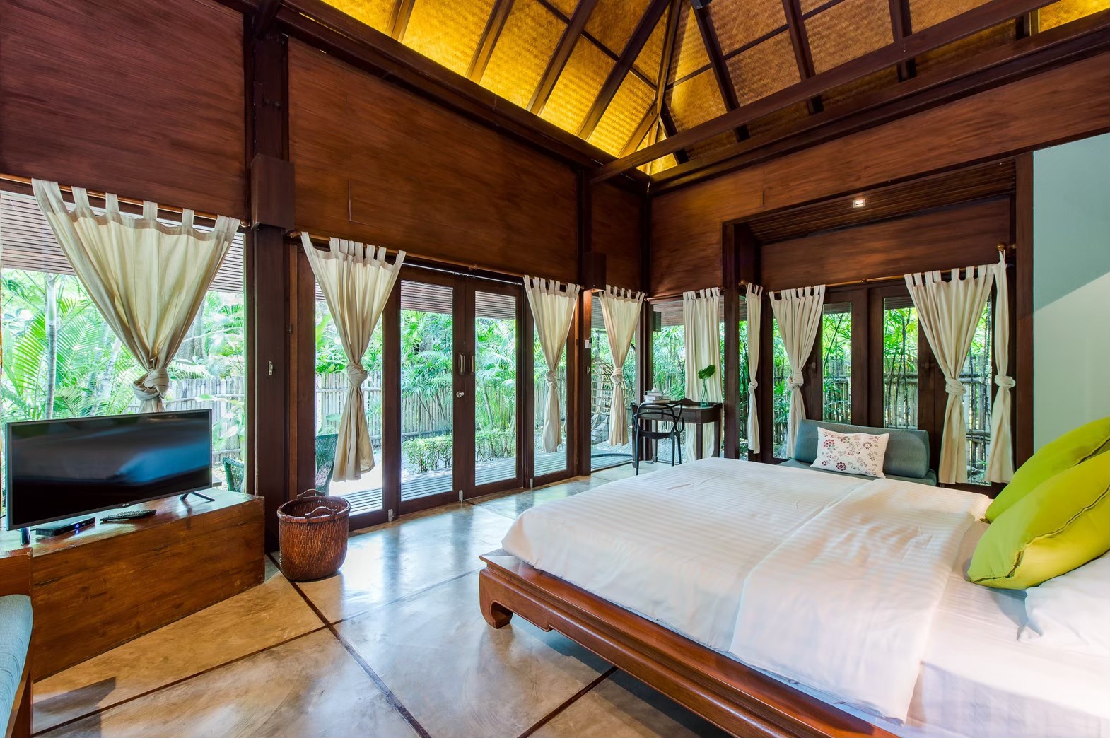 HR15062 บ้านพักติดทะเล The Le Valley Rimley Pranburi