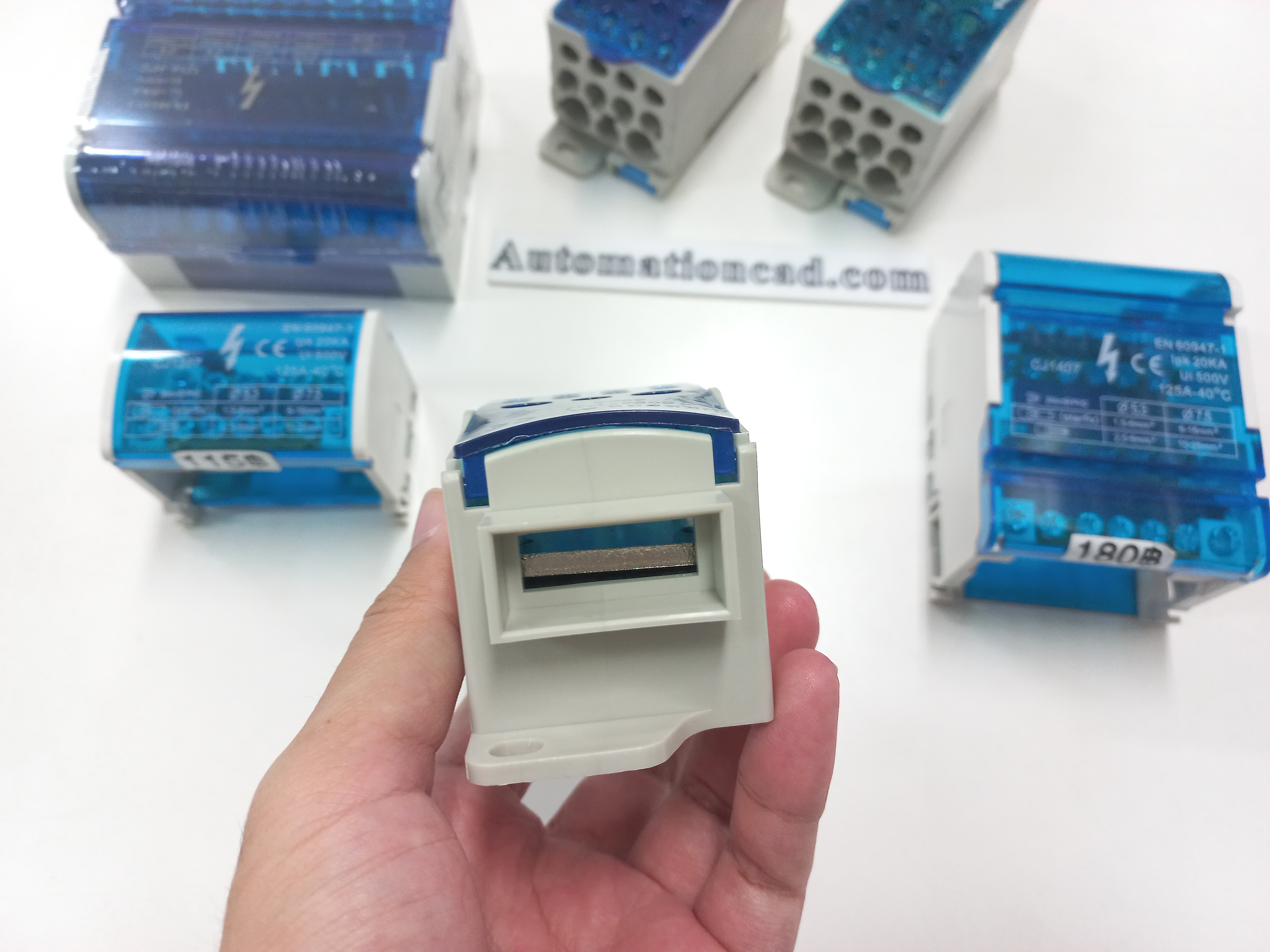 BAR กระจายไฟฟ้า 500A แบบเดี่ยว มีฝาปิด น่าใช้