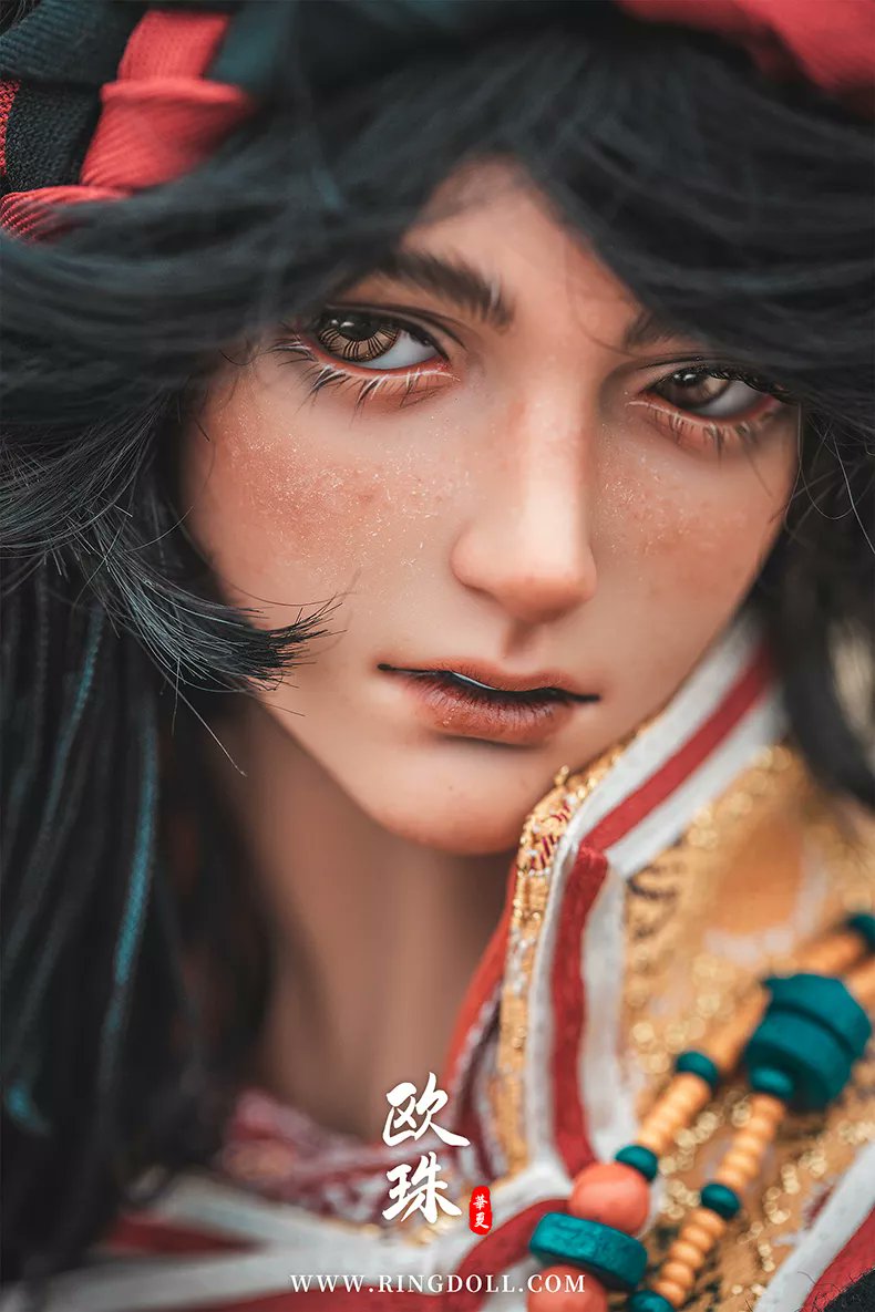 Ozhu (Basic Doll)