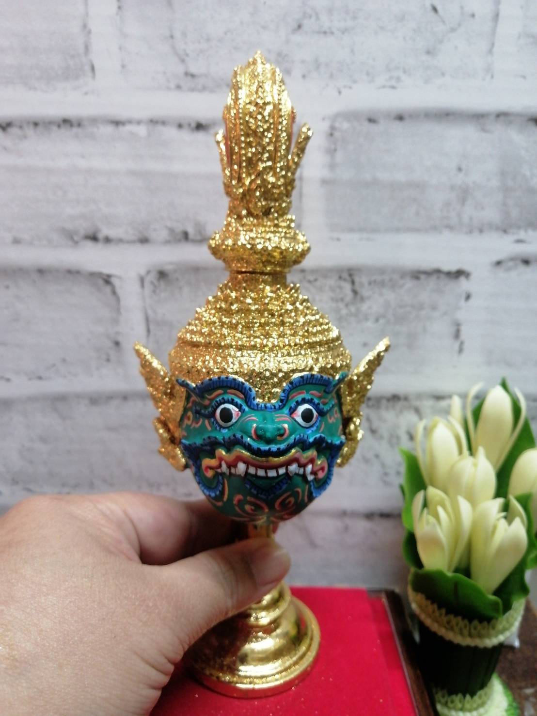 องคต ขนาดกลาง งานละเอียด เรซิ่นทองเค พร้อมฐานปิดทอง