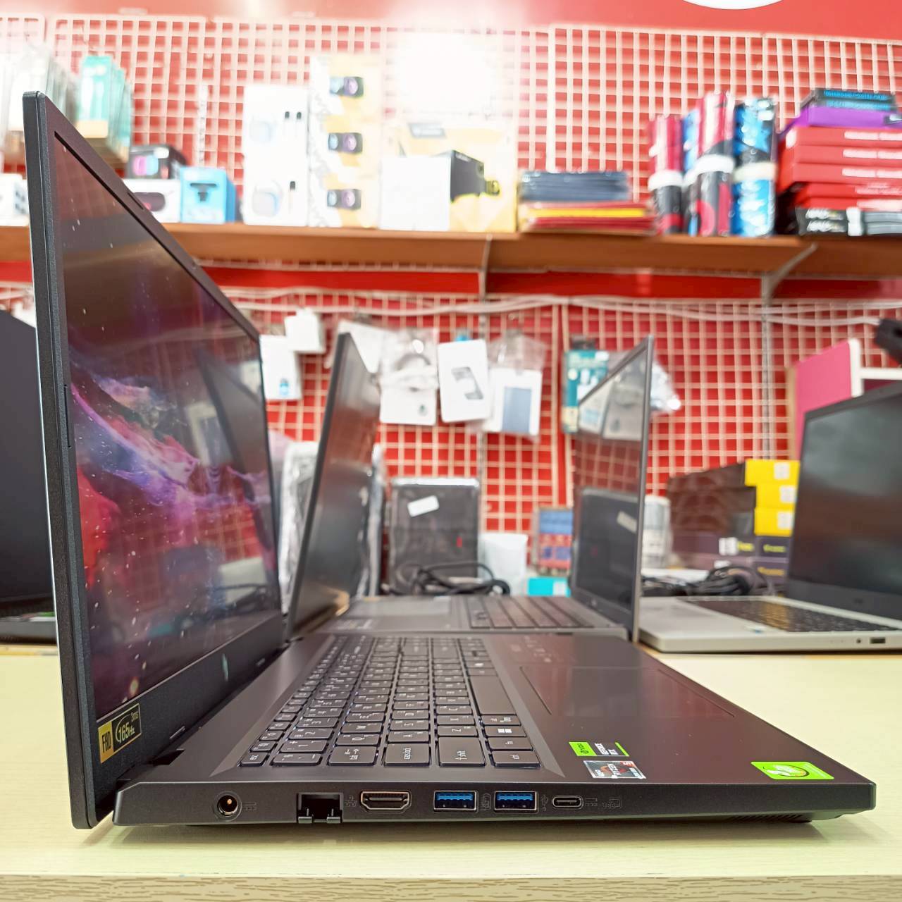 ACER NITRO V 15 ANV15-41-R1R0 สภาพเครื่อง 100% ไร้ริ้วรอย ประกันศูนย์ Onsite 25/04/2028