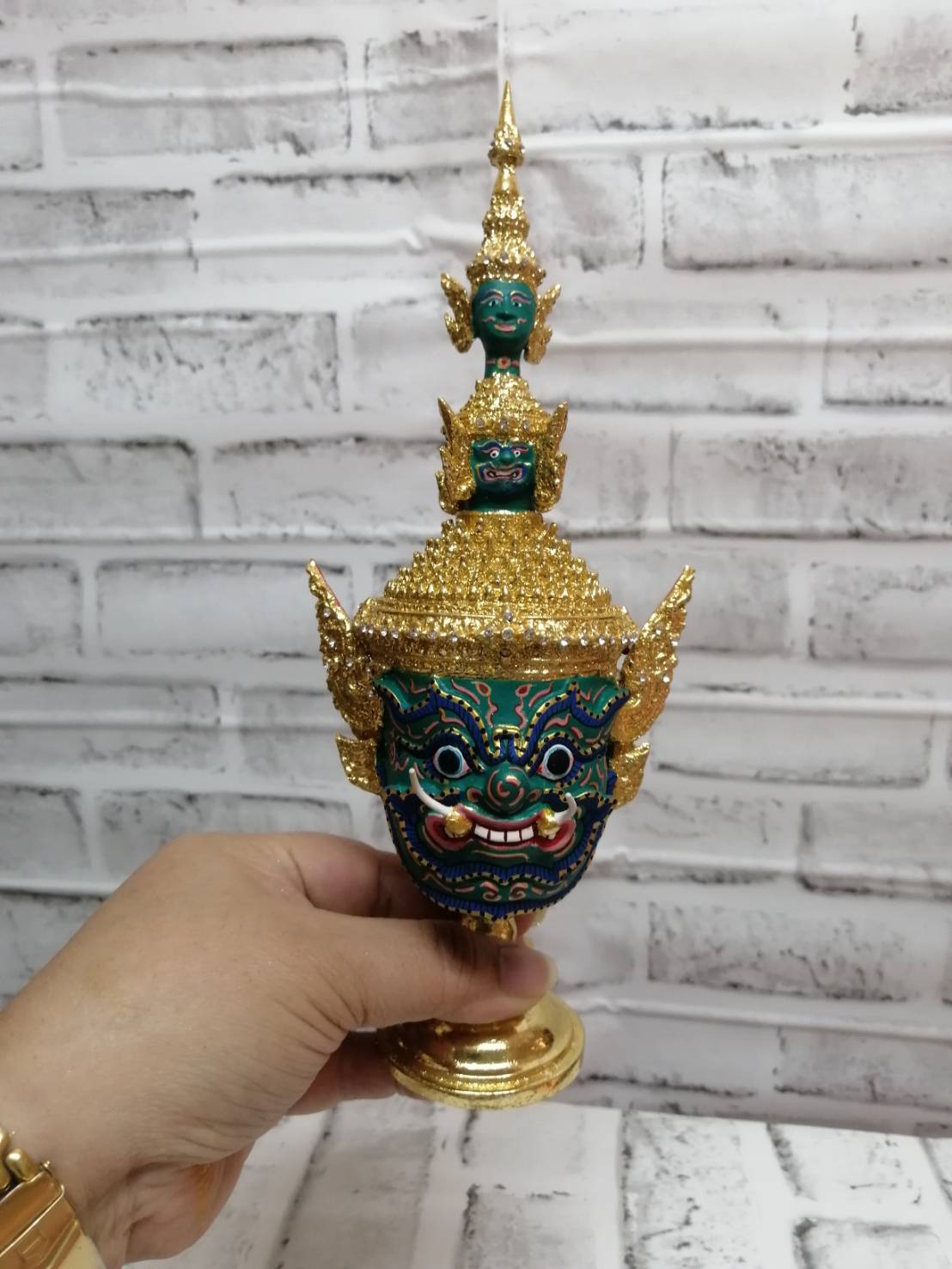 ทศกัณฐ์ ขนาดกลาง เกรดพรีเมี่ยมประดับเพชร พร้อมฐานปิดทอง