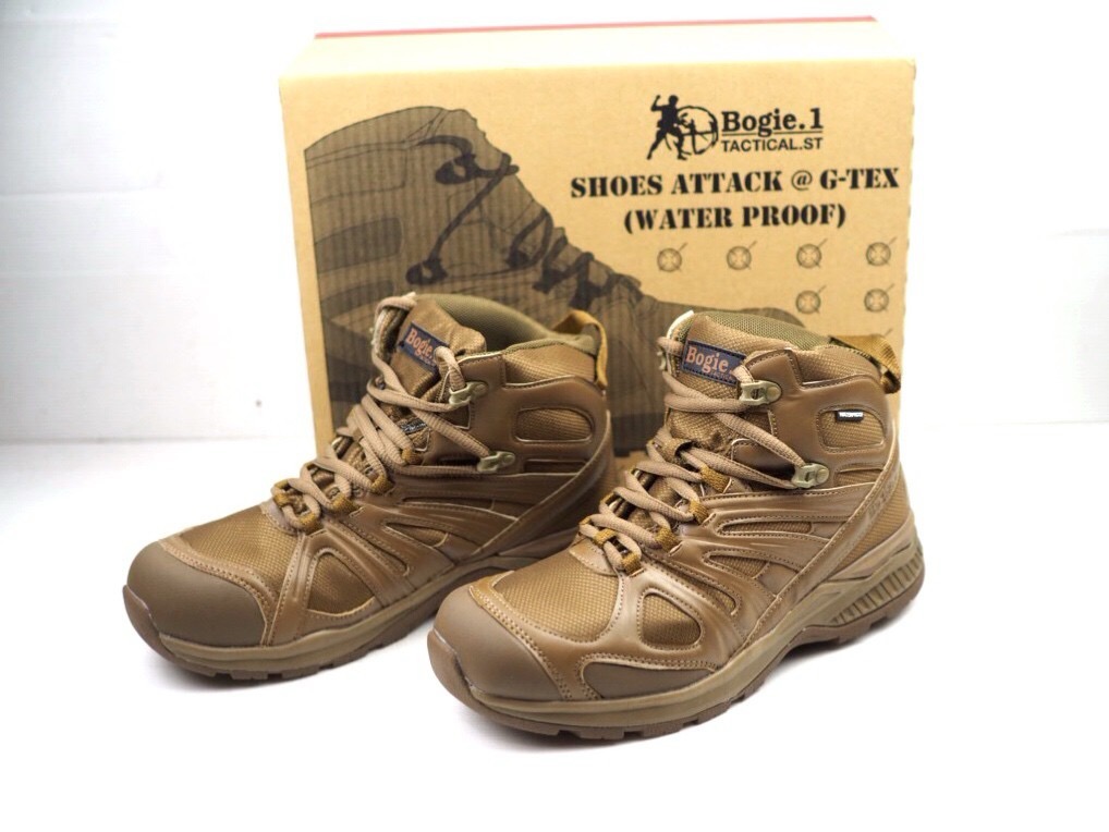 NEW รองเท้า SHOES ATTACK @G-TEX ( WATER PROOF) ภายใต้การผลิตของแบรนด์Bogie1 Tactical ในแวดวงสินค้าประเภท Tactical และ Outdoor นั้น คุณสมบัติการกันน้ำและการระบายอากาศของผลิตภัณฑ์เป็นสิ่งที่สำคัญ เพราะกิจกรรมที่ผู้สวมใส่ใช้งานจะต้องเผชิญนั้นมีหลากหลาย เป็นร