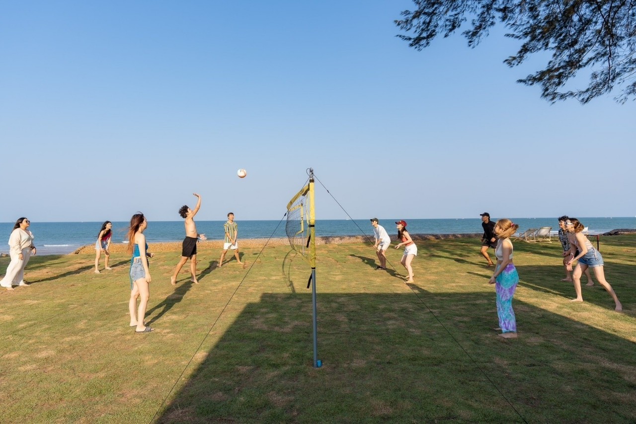 HR15080 The Bristol Beach Huahin Pool villa