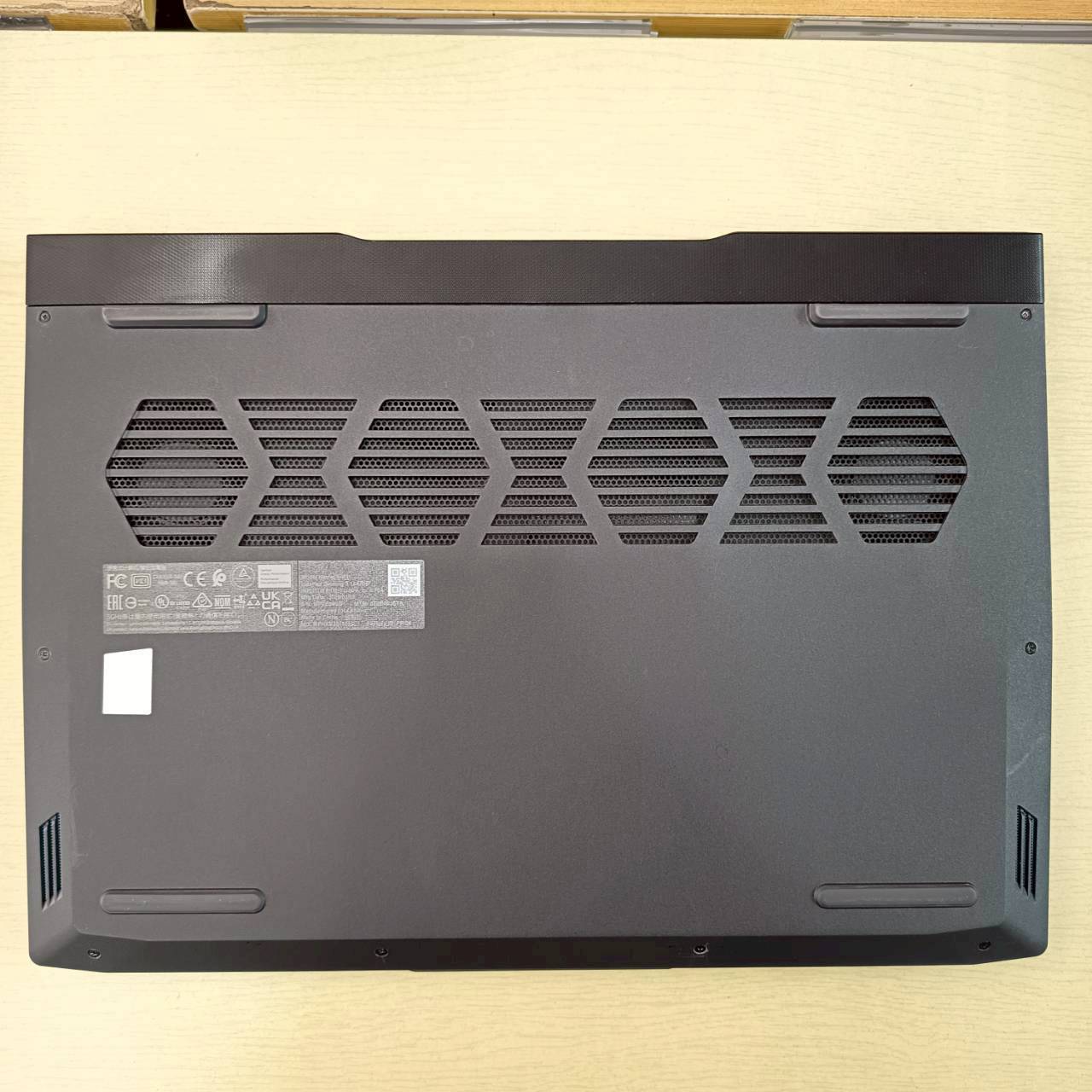 LENOVO IDEAPAD GAMING 3 15ARH7-82SB00JETA สภาพเครื่อง 85%