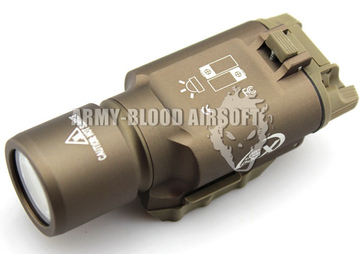 SureFire X300 LED Handgun / Long Gun WeaponLight Replica (TAN)