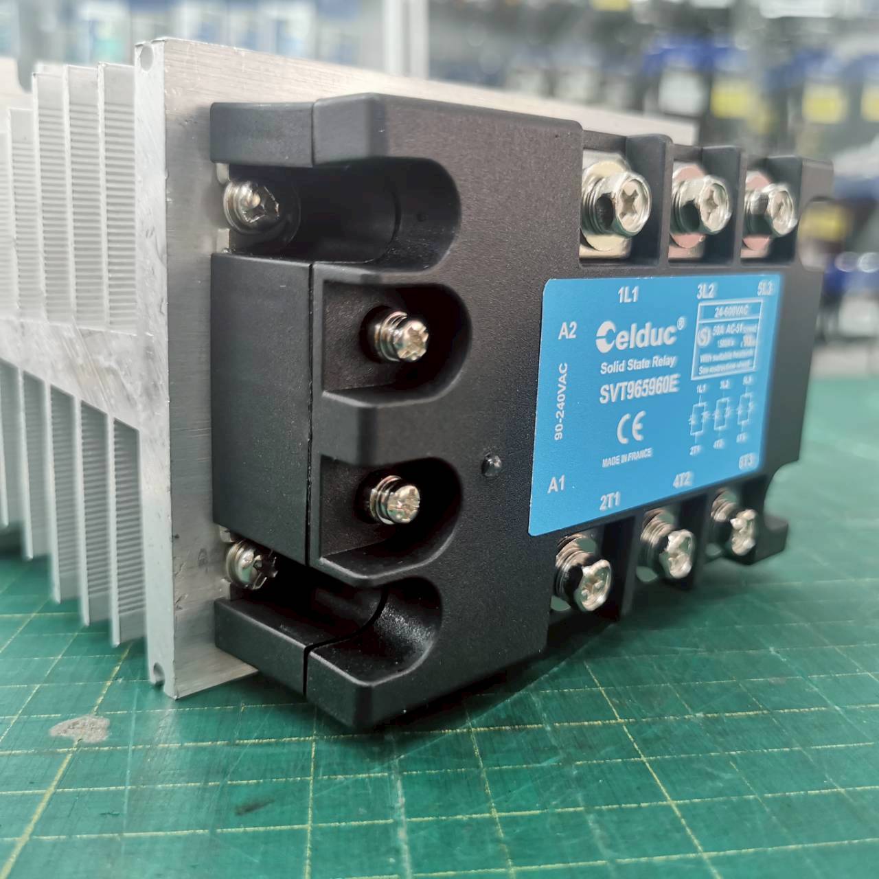 โซลิดสเตต พร้อมฮีทซิงค์ CELDUC SVT965960E Heat shrink อลูมิเนียมระบายความร้อน