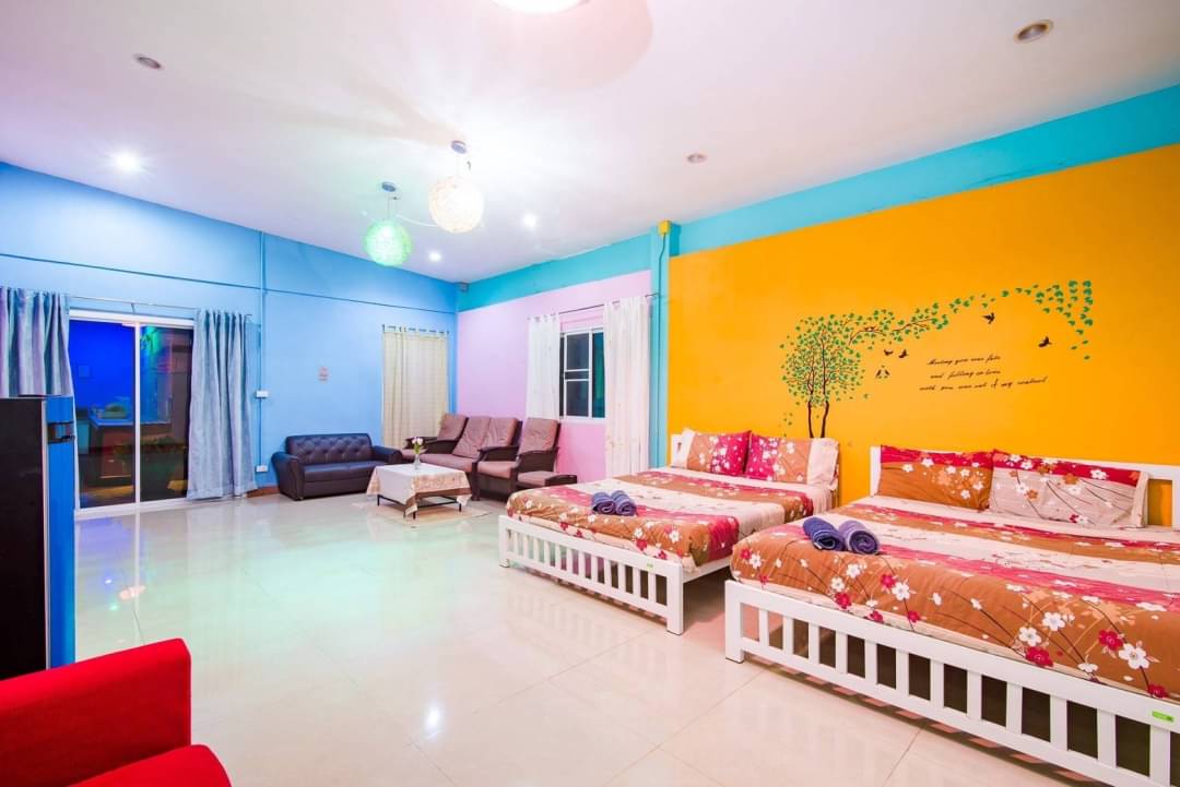 HR 4012 บ้านซันนี่ ปาร์ตี้คาราโอเกะ ไฟเธค