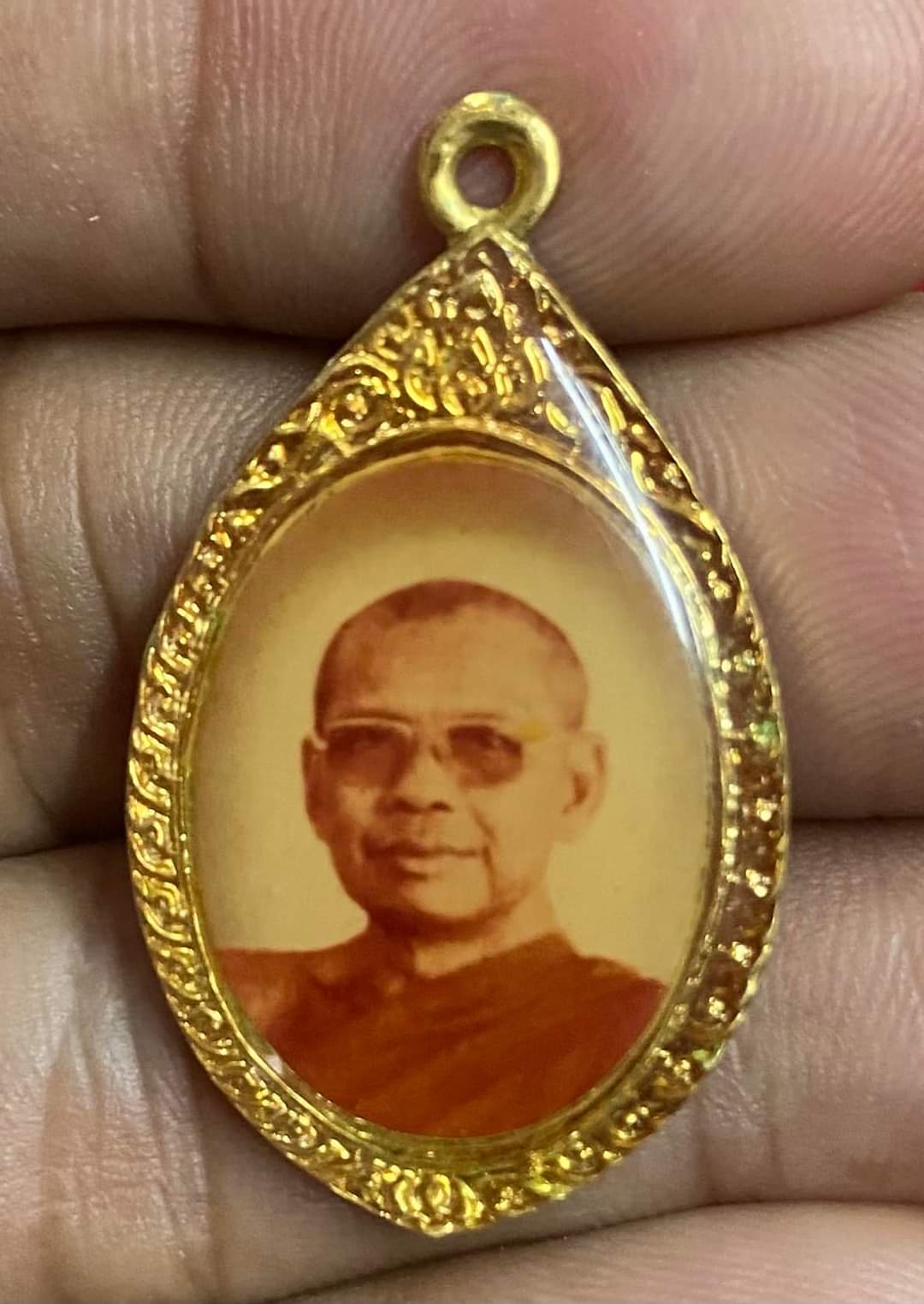 ล็อกเก็ต หลวงพ่อฤาษีลิงดำหลังยันต์เกราะเพชร