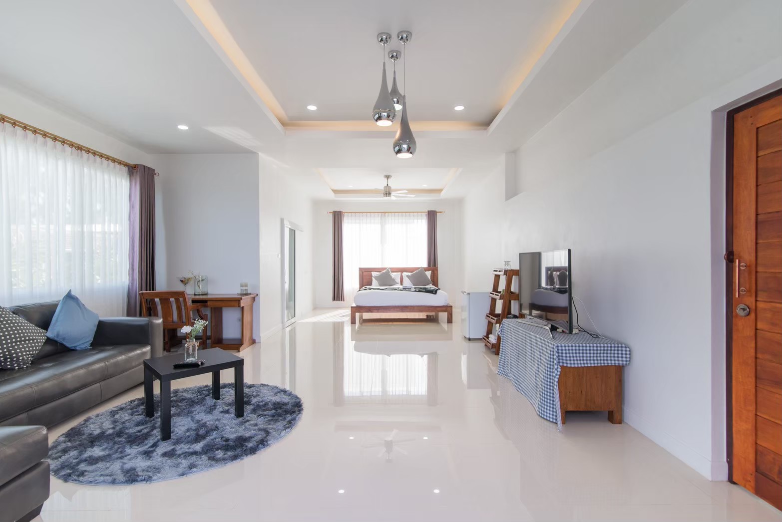 HR15045 บ้านพักติดทะเล The Moon Beach Villa