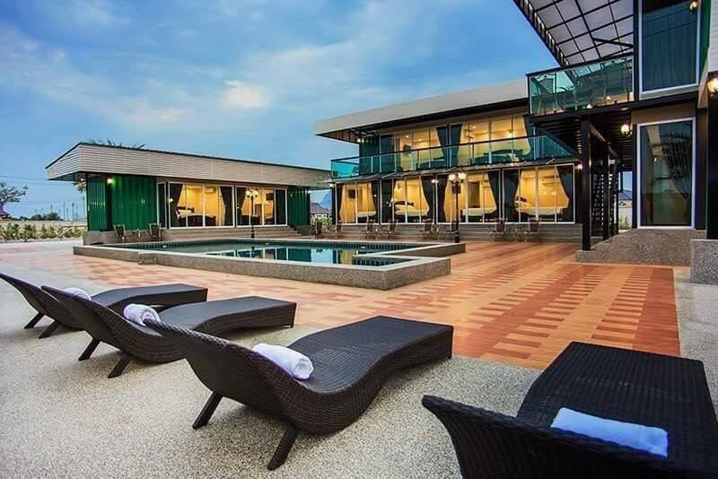 HR 10100 เดอะแกรน ชะอำ