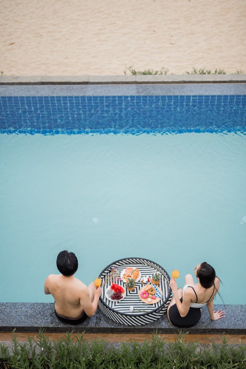 HR15045 บ้านพักติดทะเล The Moon Beach Villa