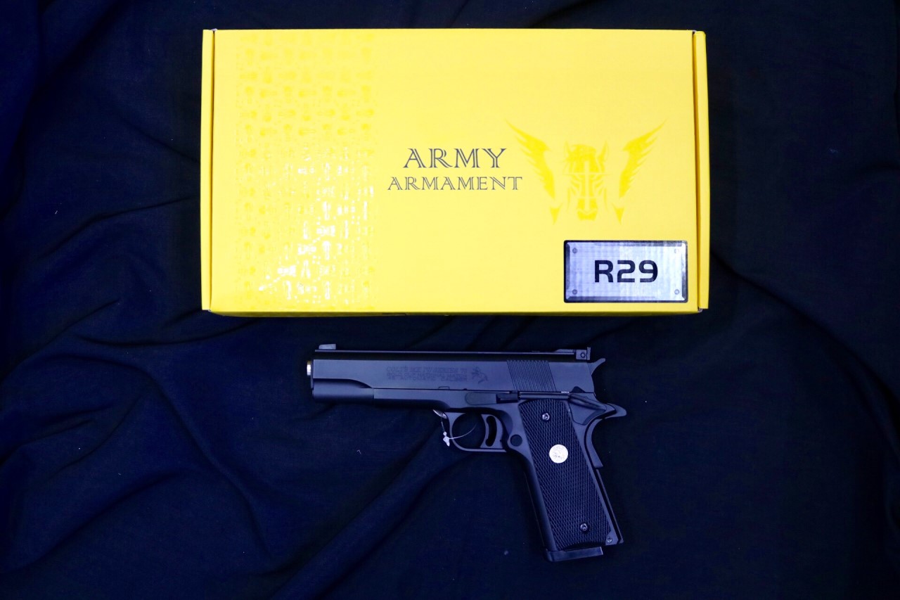 Re-Stock Army Armaments R18 ดำ เขียว ทราย ราคา: 2,800 บาท R32-1 R32-2 ราคา: 3,200 บาท R29 ดำ ราคา: 2,800 บาท
