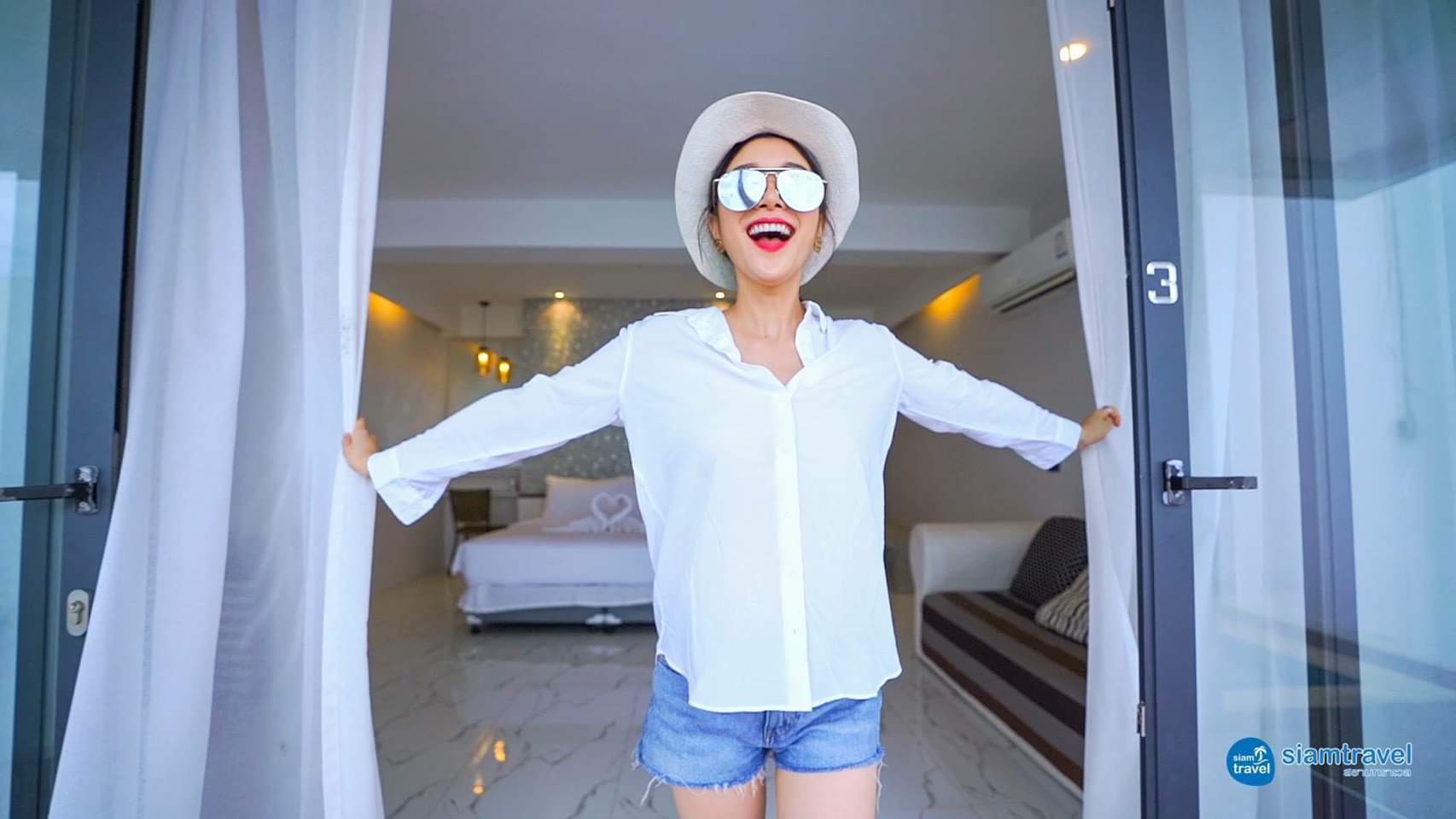 HR15008 บ้านพักติดทะเล โมเดิร์นบีช ปราณบุรี