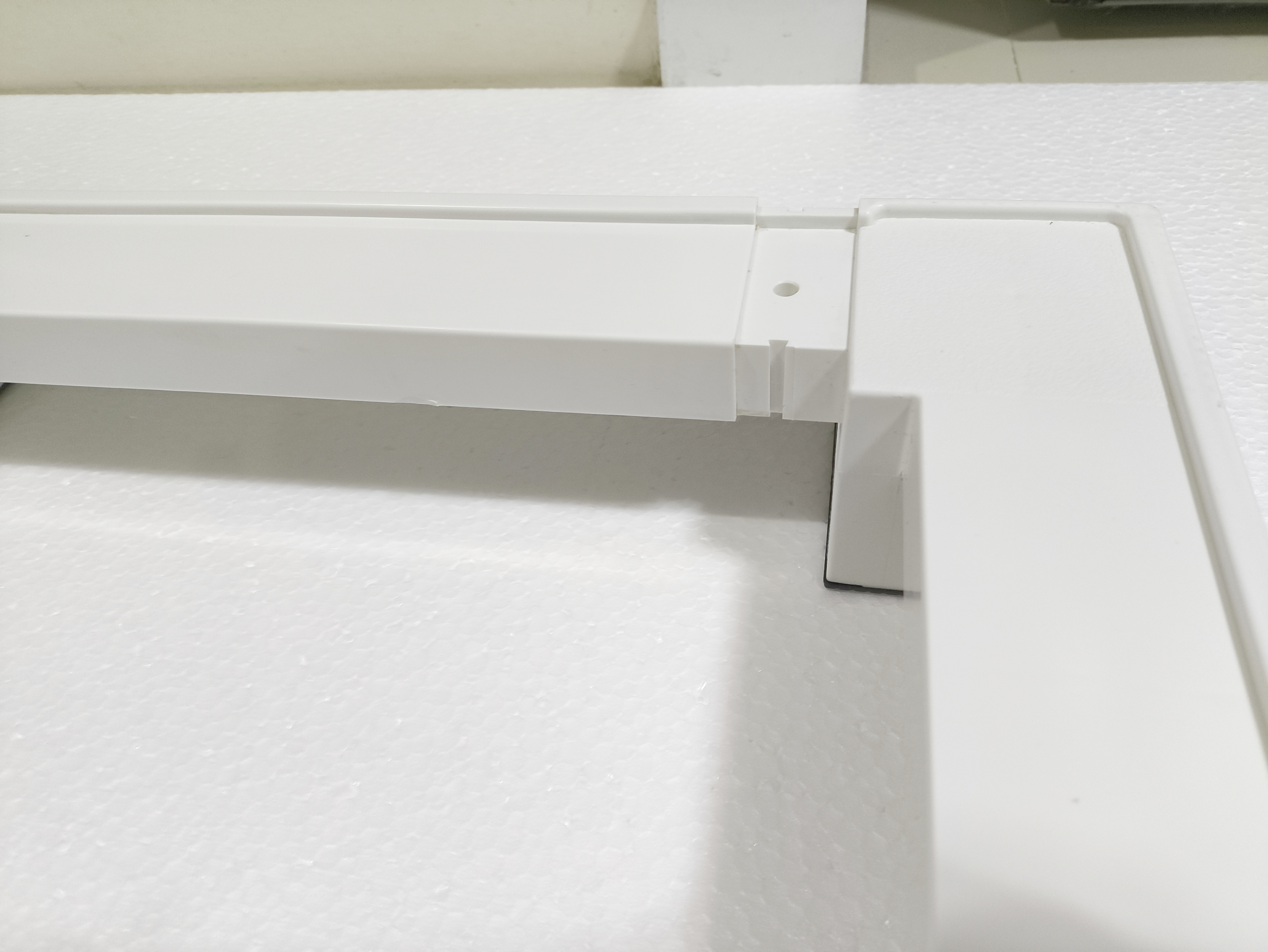 ฐานรองเครื่องซักผ้าฝาหน้าLG ของใหม่ ของแท้ แข็งแรงรับน้ำหนักได้มาก Size 550 mm.