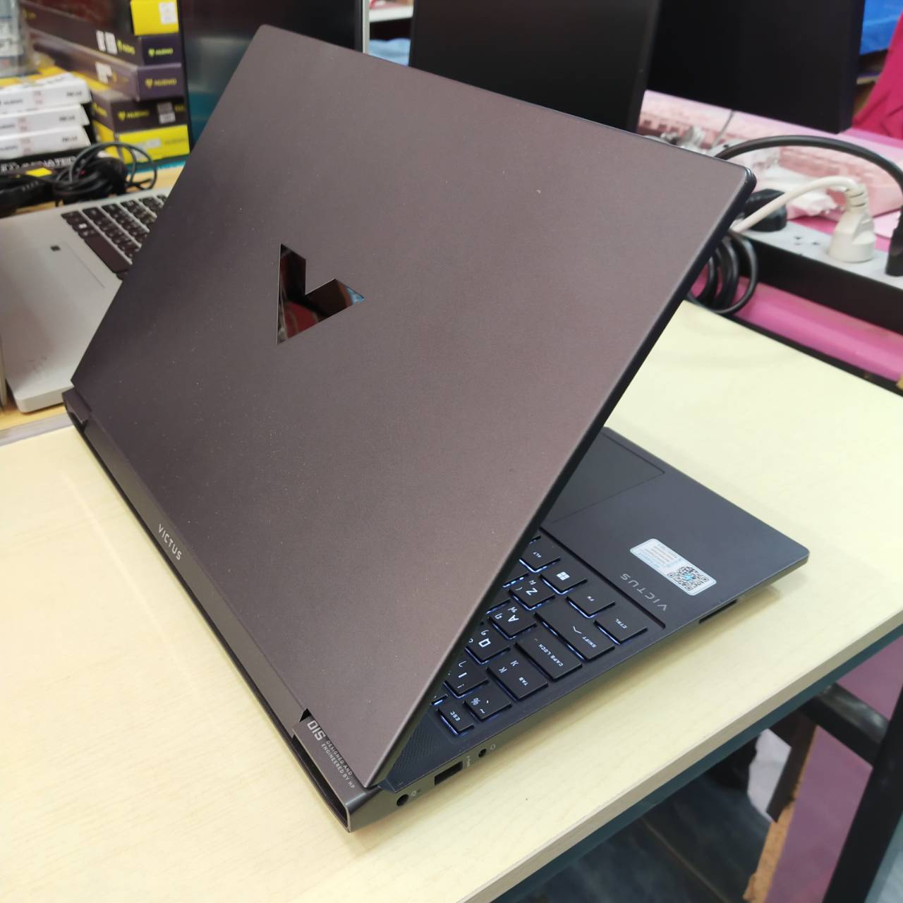 HP VICTUS 15-FB2094AX สภาพเครื่อง 85% *เครื่อง 5 เดือน* (ประกันศูนย์ Onsite 19/05/2027)