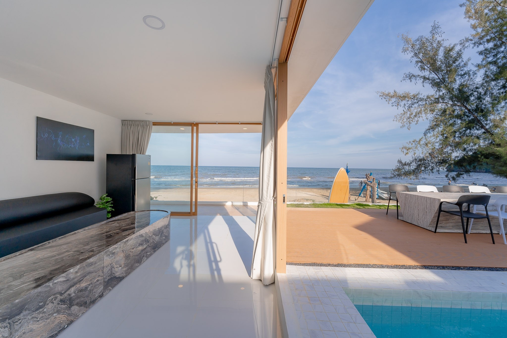 HR15057 บ้านพักติดทะเล The Rocca Beach Villa Pranburi