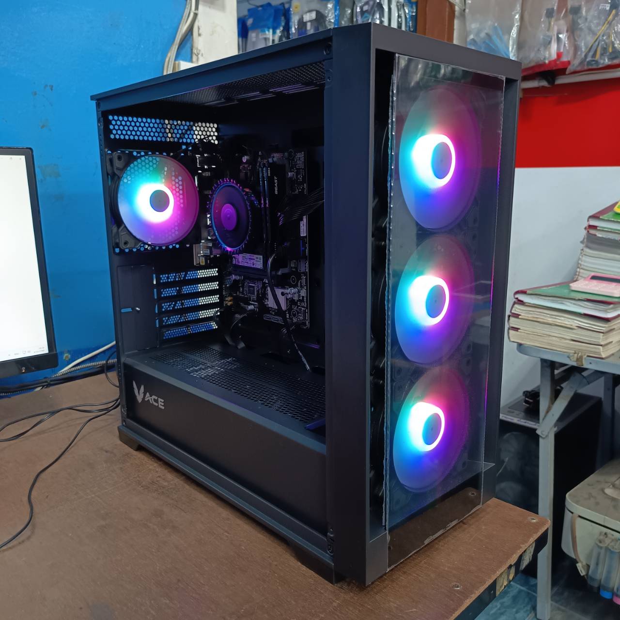 Computer มือ 2 เฉพาะเคส Core I5-14400 2.50GHz