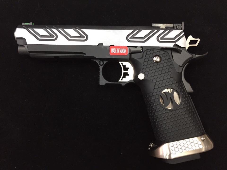 New.Armorer Works HX2302 Hi-Capa 5.1 GBB Pistol (2-Tone) [AW-GBB-HX2301-2T] เป็นปืน Custom มาจากโรงงาน ความแรง แรงมาก ราคาพิเศษ