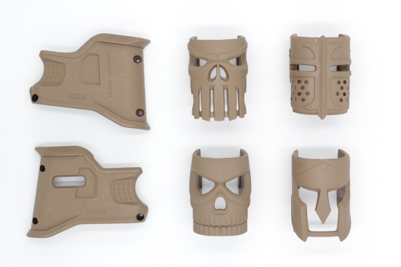 บ่อแม็กM4 F.A.B. MOJO (บ่อแม็กเปลี่ยนหน้ากากได้) (บ่อแม็ก Mojo) (Improved Mag-Well With Replaceable Grips) สำหรับปืนตระกูล M4/M16 คุณสมบัติ : #ทำจากโพลิเมอร์เนื้อเหนียว #ออกแบบมาให้จับถนัดมือ #ช่วยให้โหลดแม็กกระซีนได้แม่นยำขึ้น #ติดตั้งง่าย #สามารถถอดเปลี