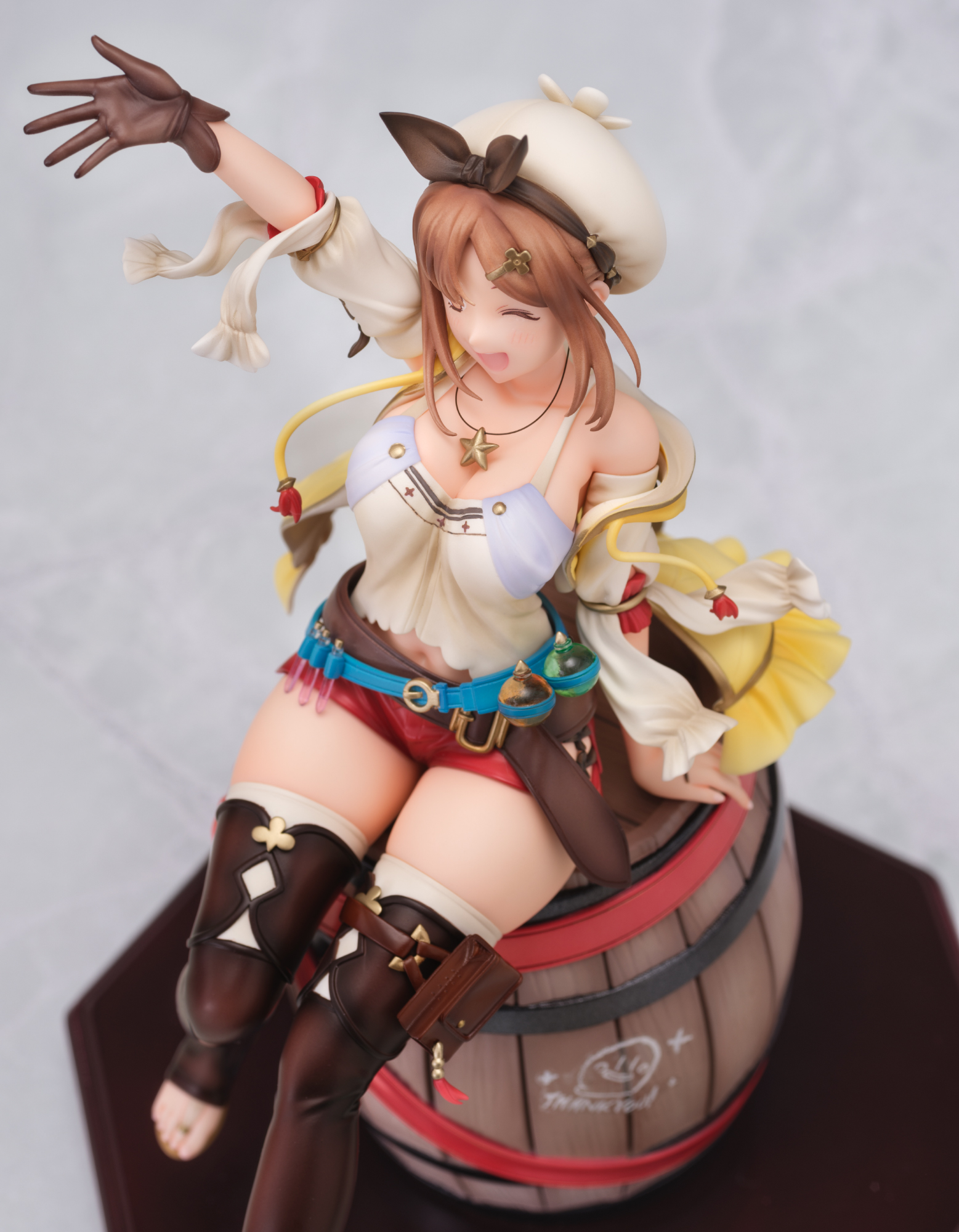 เปิดจอง : Atelier Ryza: Ever Darkness & the Secret Hideout Ryza "Atelier" Series 25th Anniversary ver. DX Edition