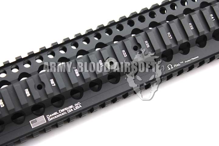 Daniel Defense Omega 12 Inch Rail Handgaurd With Delta Ring (BK)