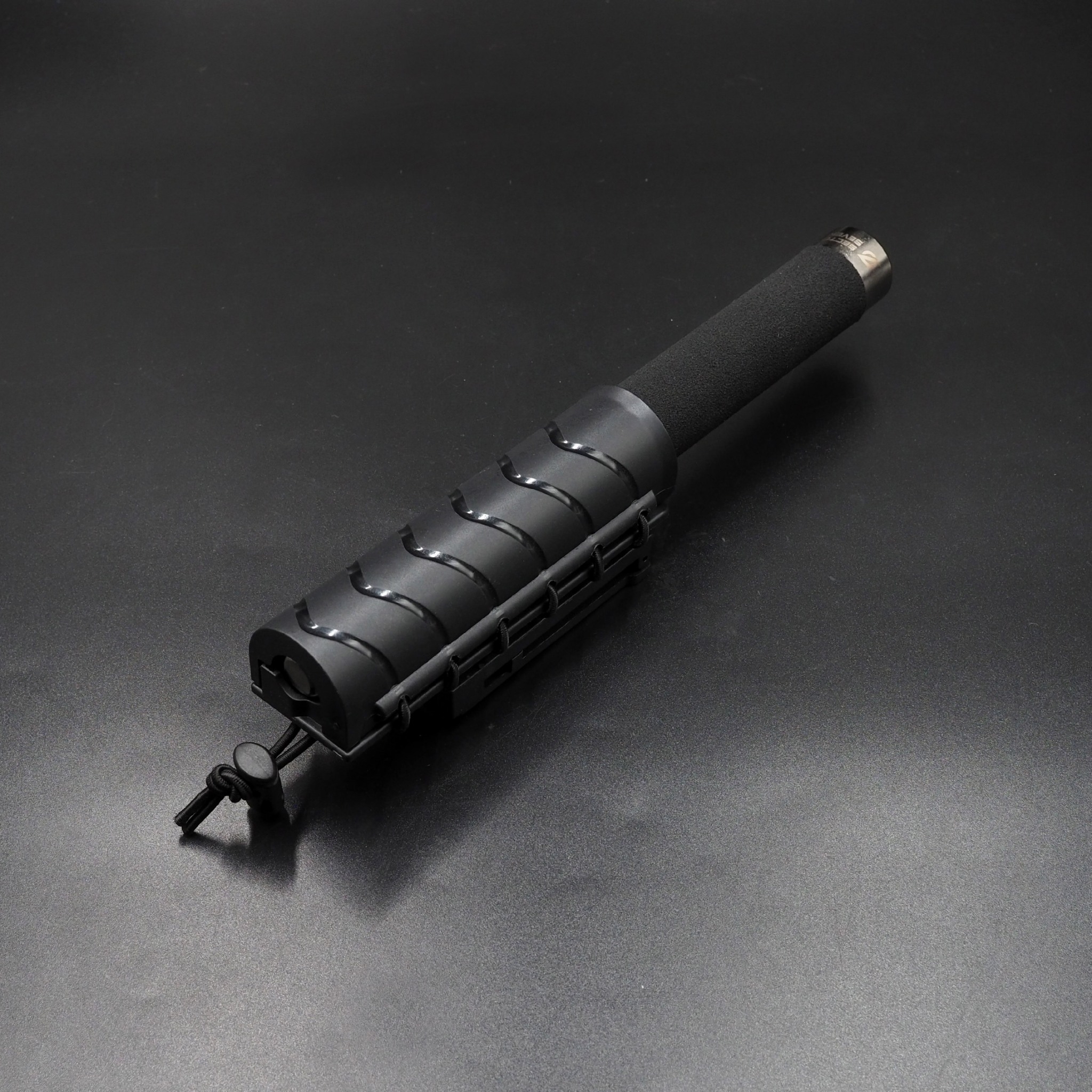 New. ดิ้วกระแทก 25" Sector seven ครบชุด (ด้ามฟองน้ำ) (SET-B) - กระบองผลิตจากเหล็กชุบแข็ง ไม่คดงอง่าย ใช้งานรวดเร็ว เพียงมือเดียว - ผลิตจากวัสดุ เหล็กชุบแข็ง เกรดคุณภาพ - ใช้สะบัดเพื่อยืดออก กระแทกเมื่อเก็บ - ด้ามจับฟองน้ำ Dia ขนาด 28.5 มม. - ความยาวห