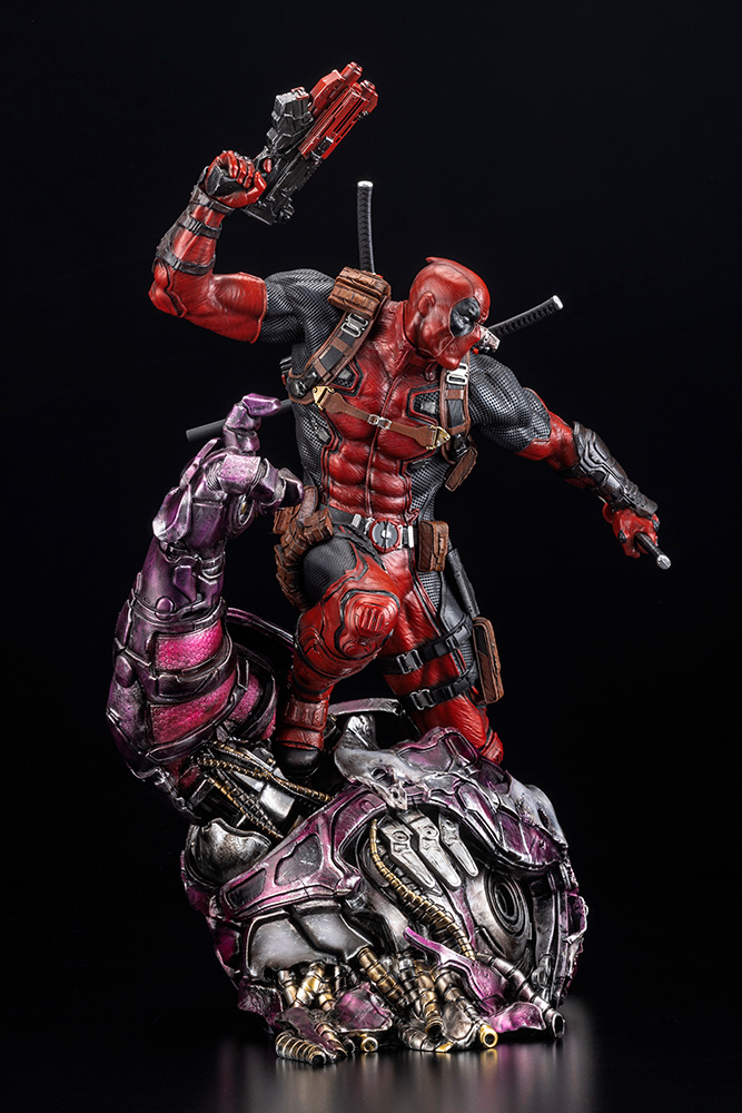 เปิดจอง : DEADPOOL FINE ART STATUE SIGNATURE SERIES -Featuring the Kucharek Brothers-