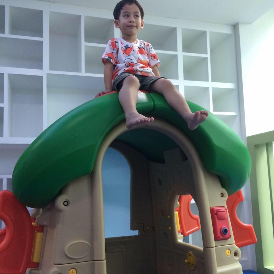 บ้านขนมปังหนูน้อย