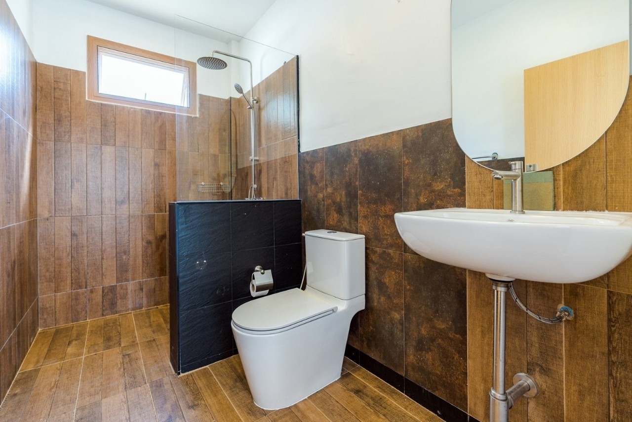 HR15080 The Bristol Beach Huahin Pool villa