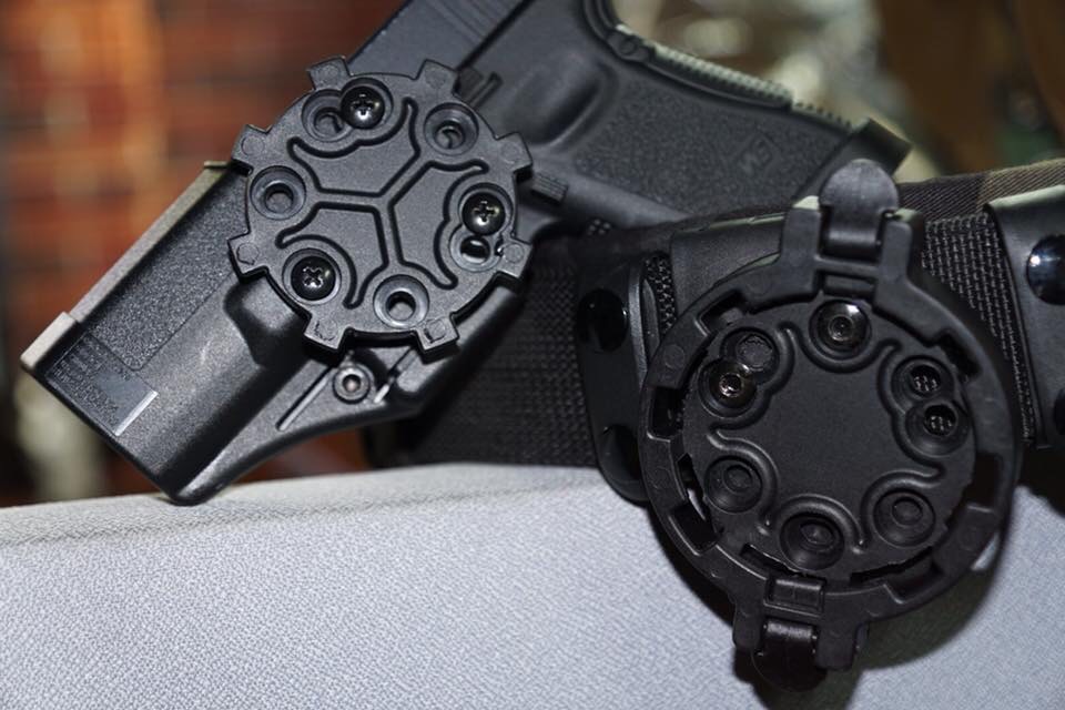 https://youtu.be/VsWr5B01xGQ New.อุปกรณ์แต่ง ซองปืนพกนอก BLACKHAWK GLOCK17, GLOCK19, GLOCK26 ของแท้ ราคาพิเศษ