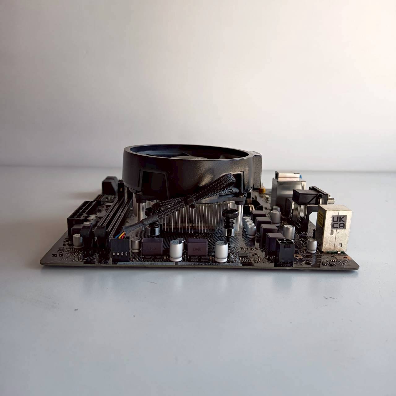 CPU + M/B CPU Ryzen 5 4600G M/B ASROCK A520M - HVS (AM4) ประกัน J.I.B. 13/08/2026