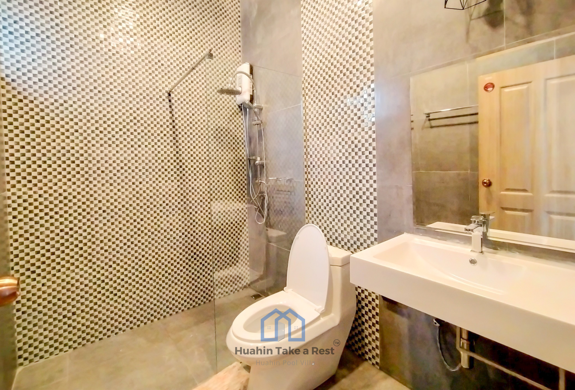 HR3075 บ้านพักชะอำ บ้านอะพอลโล่ V1