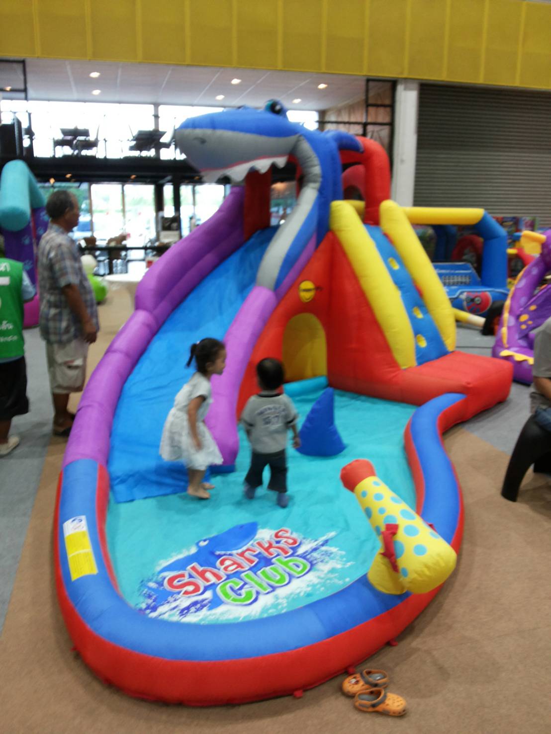 บ้านลมฉลาม