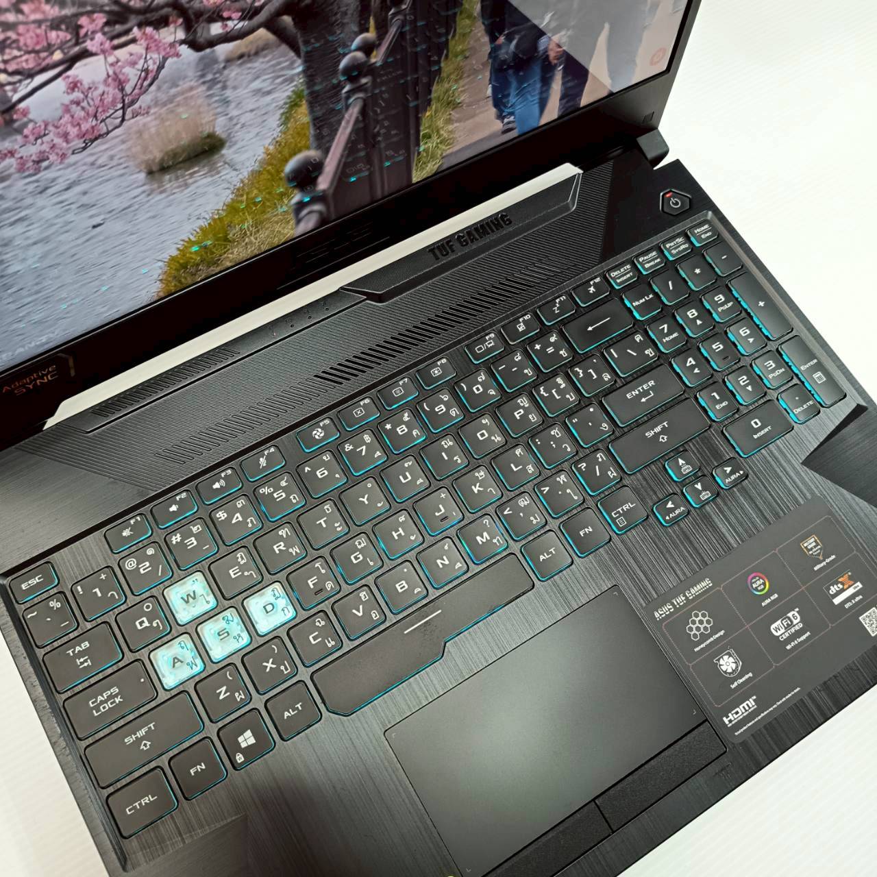 ASUS TUF GAMING F15 FX506HCB-HN245W สภาพเครื่อง 85% ติดฟิล์มกันรอยหน้าจอแล้ว