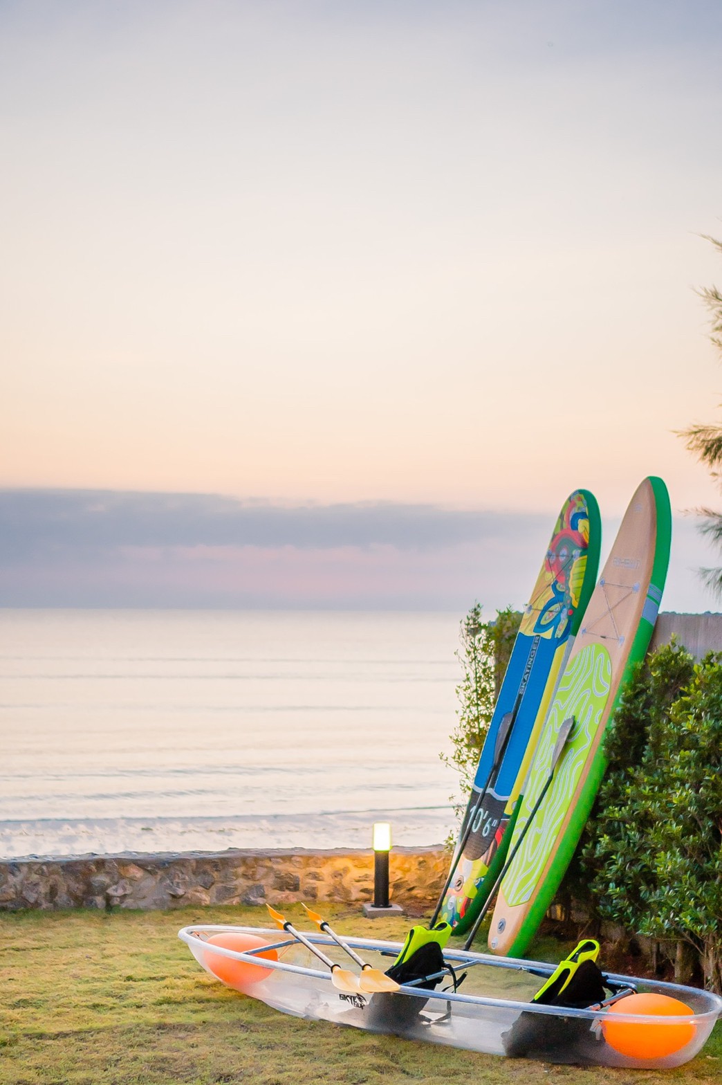 HR15060 บ้านพักติดทะเลชะอำ The Leon Beach Pool Villa Cha Am